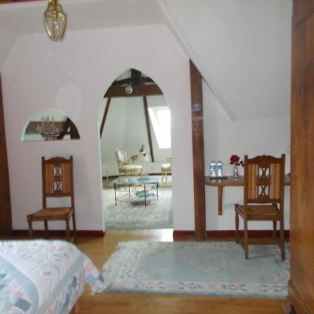 Les Ajoncs Bed & Breakfast Plougrescant Exterior photo