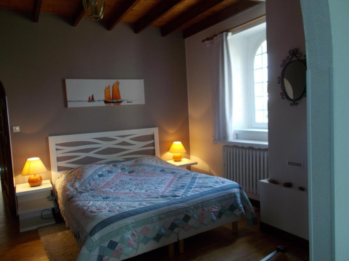 Les Ajoncs Bed & Breakfast Plougrescant Exterior photo