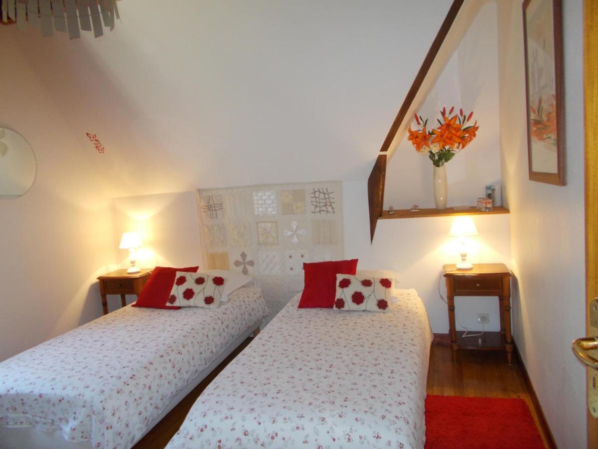 Les Ajoncs Bed & Breakfast Plougrescant Exterior photo